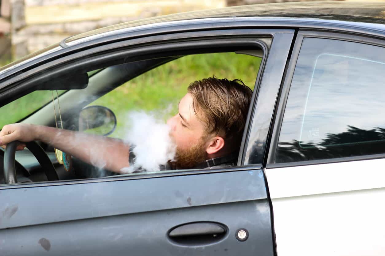 Driving while Stoned in Florida. How Dangerous is it and What you Need to Know